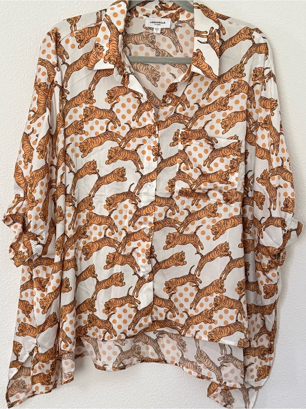 Anniewear Tiger Polka Dot Print Button Down Blouse Shirt Size Large L Good Cond